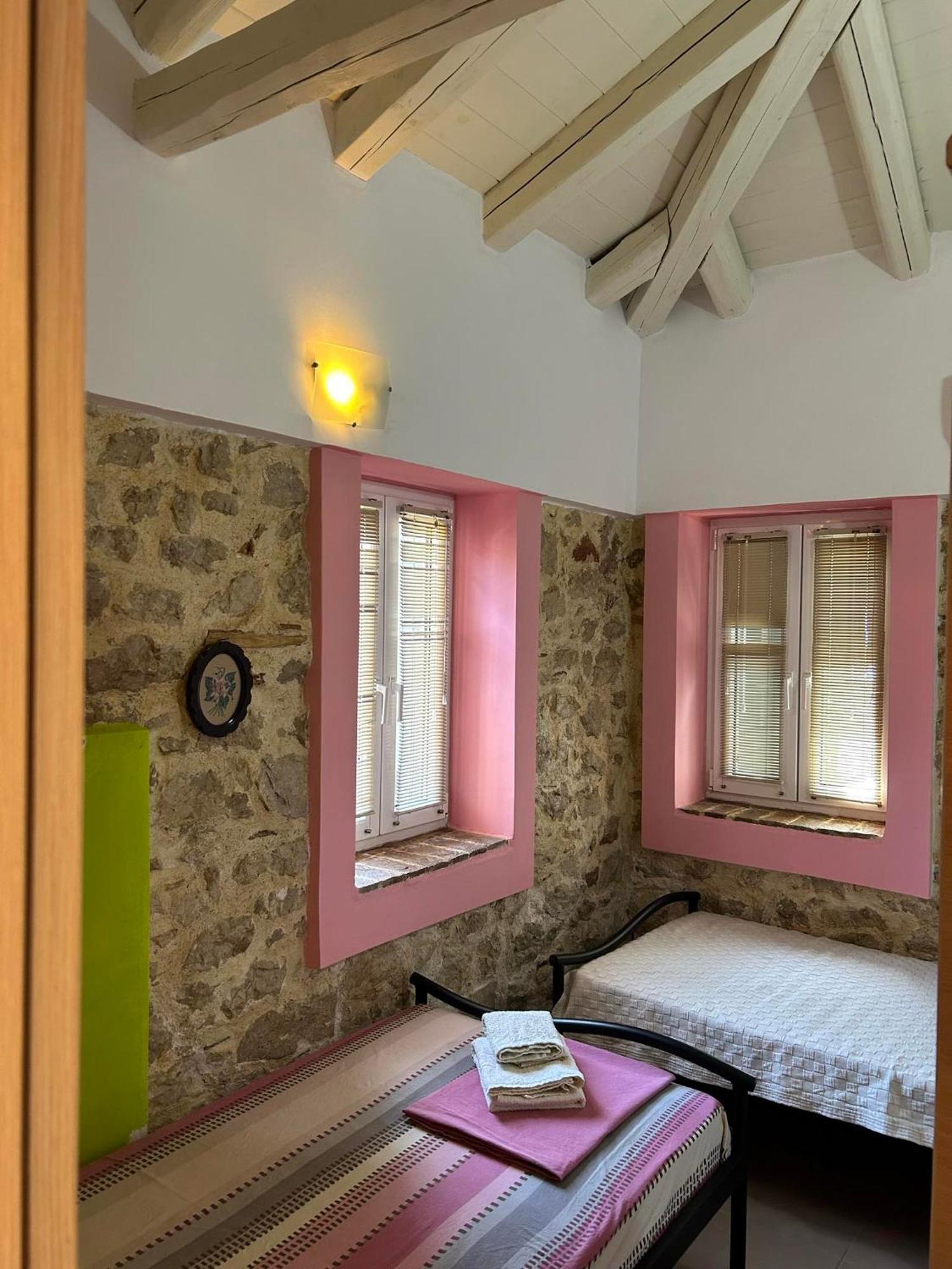Paralia Irion Sofia Apartments מראה חיצוני תמונה